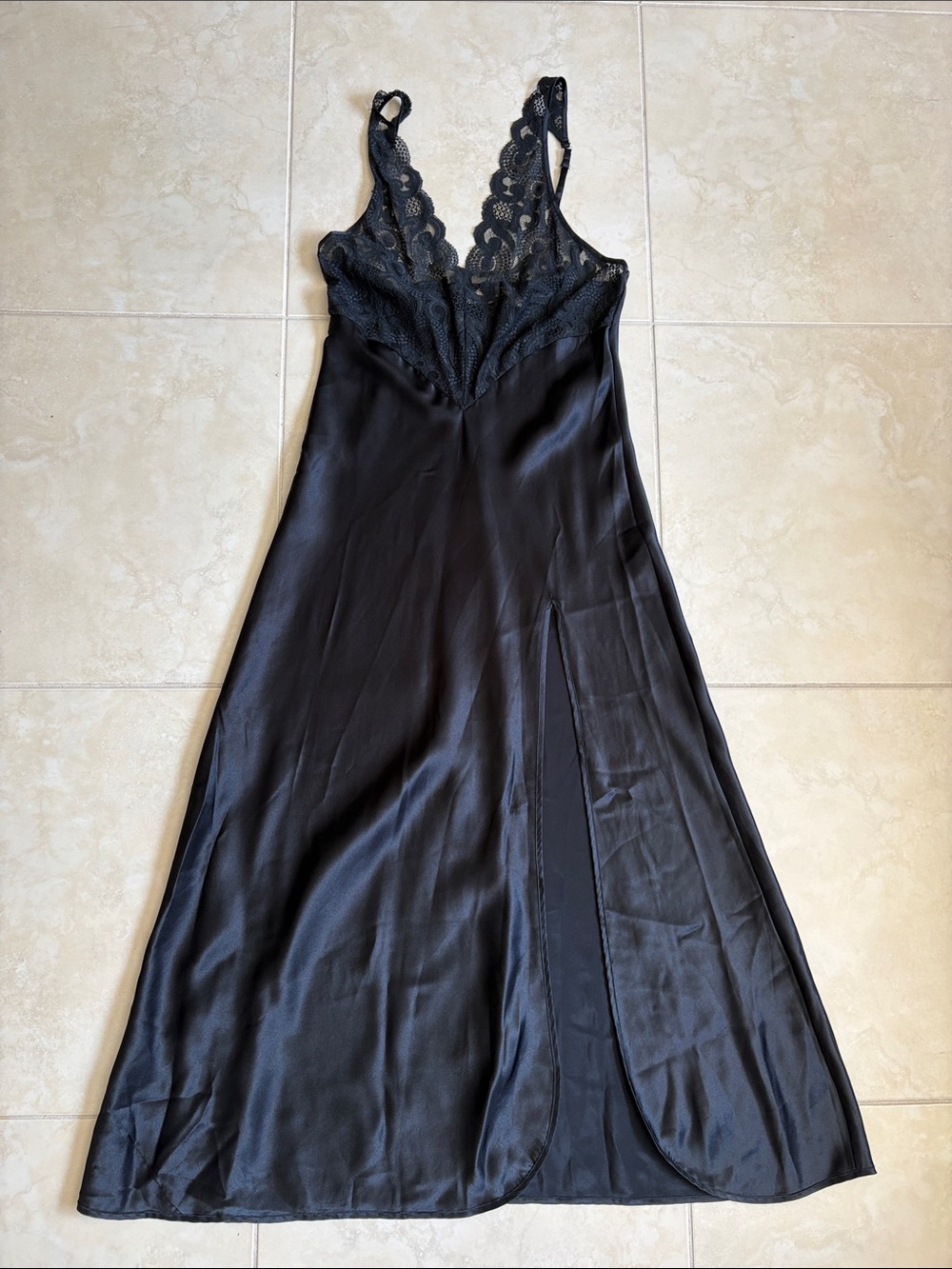 Vintage Victoria’s Secret Gold Label Full Length Slip Lace Black Medium